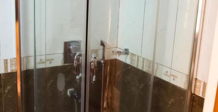 העיר בנגלור The Shelton Grand Hotel מראה חיצוני תמונה