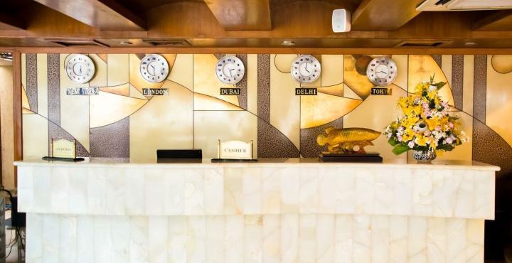 העיר בנגלור The Shelton Grand Hotel מראה חיצוני תמונה