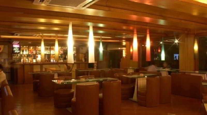 העיר בנגלור The Shelton Grand Hotel מראה חיצוני תמונה