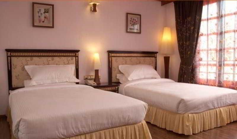 העיר בנגלור The Shelton Grand Hotel מראה חיצוני תמונה